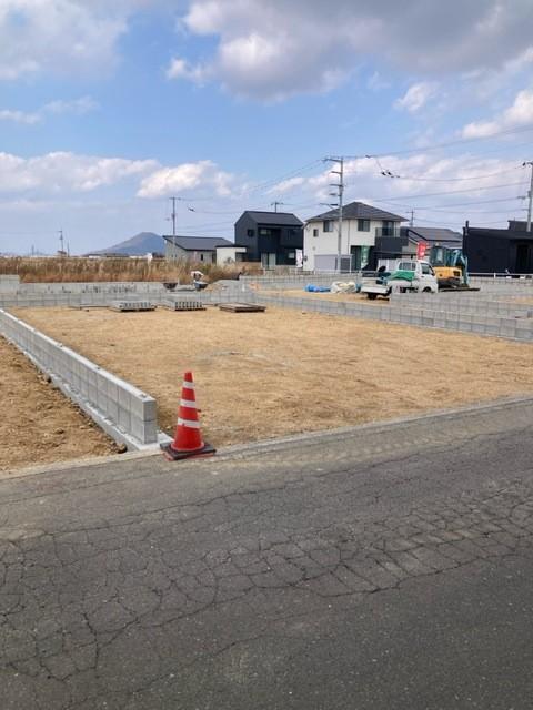 新築　丸亀市川西町南　３号棟 エントランス