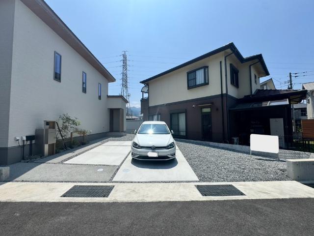上柏　平屋　2号棟 駐車場