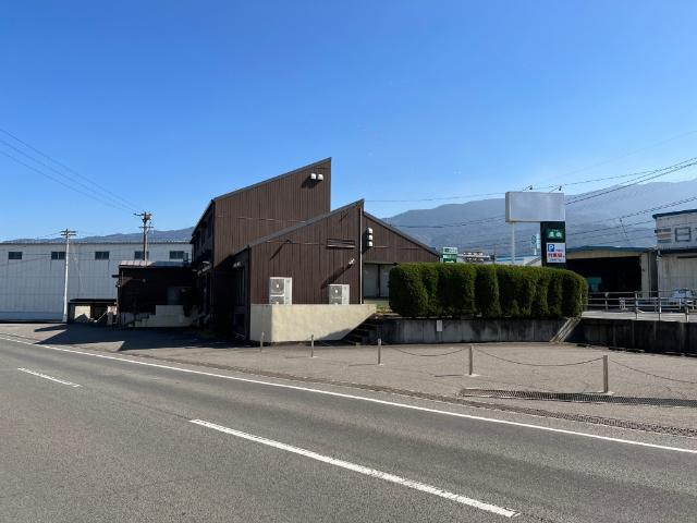 売店舗　上分町 前面道路含む現地写真