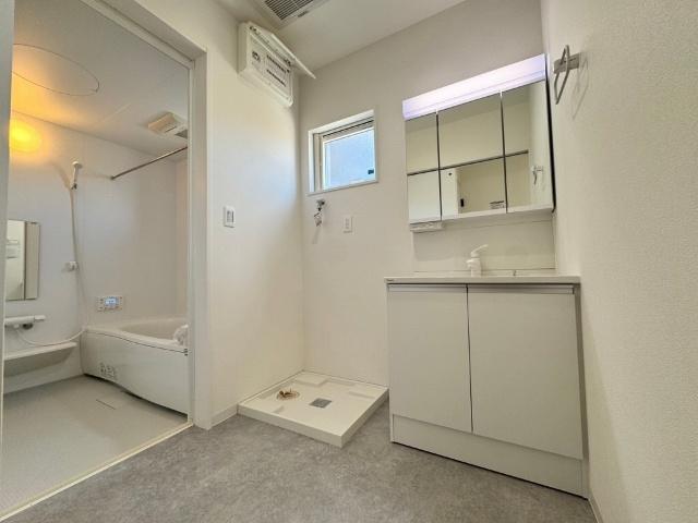 建売　中之庄平家 洗面