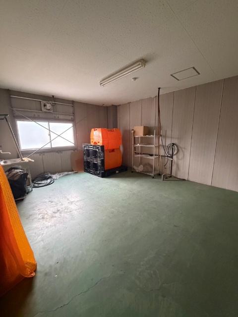 売倉庫　妻鳥町 収納