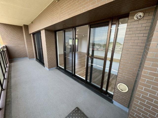 認定再生住宅　サティスカーサ グランドール川之江 バルコニー
