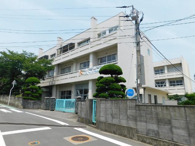 四国中央市立中曽根小学校