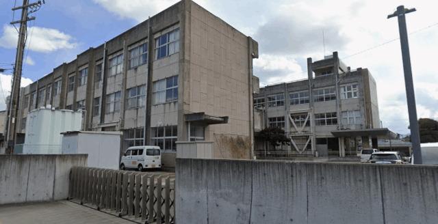 丸亀市立城辰小学校