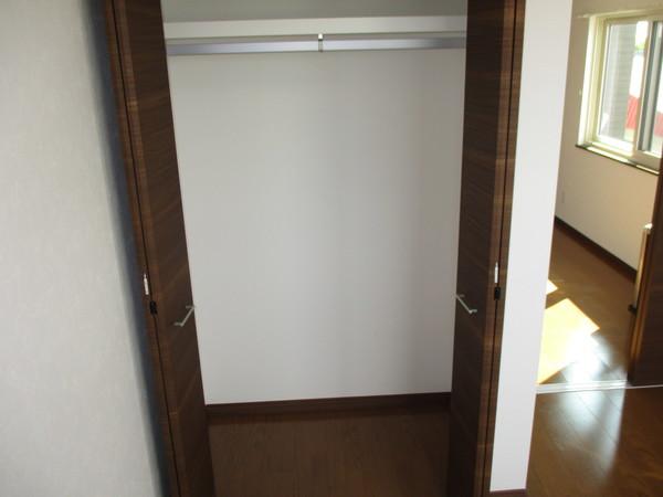 クローバーパーク千歳（101） 収納