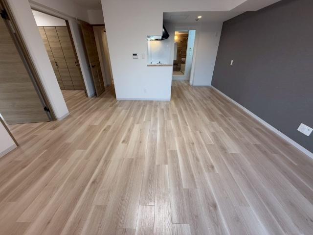 WELL BRIGHT 朝日RESIDENCE（205） リビング