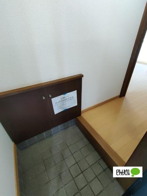 千歳市末広アパート 玄関