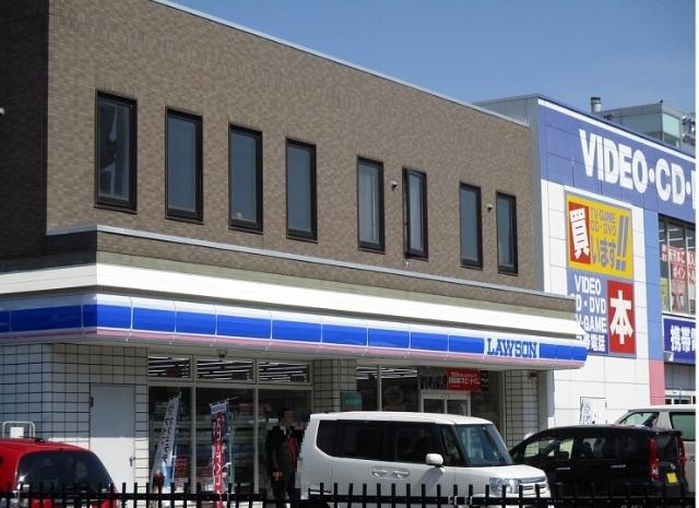 ローソン千歳駅前店：380m
