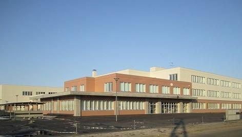 千歳市立勇舞中学校：975m