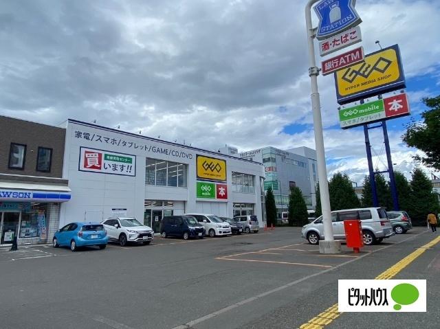 ゲオ千歳駅前店：741m