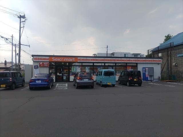 セイコーマート千歳高台店：143m