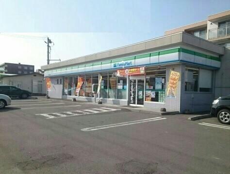 ファミリーマート千歳春日3丁目店：375m