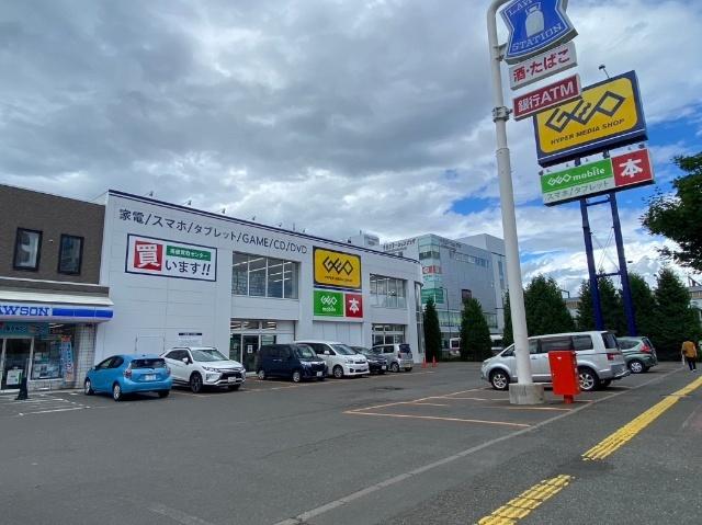 ゲオ千歳駅前店：3218m
