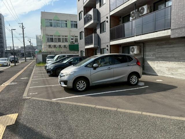 Atlantis　Suehiro（アトランティス末広）（207） 駐車場