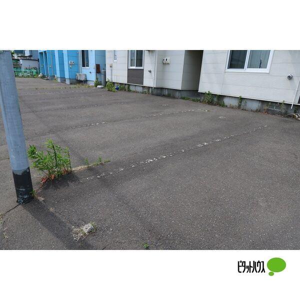 千歳市寿アパート 駐車場