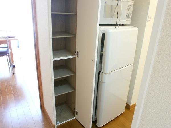 レオパレス藤井２号館（204） 収納