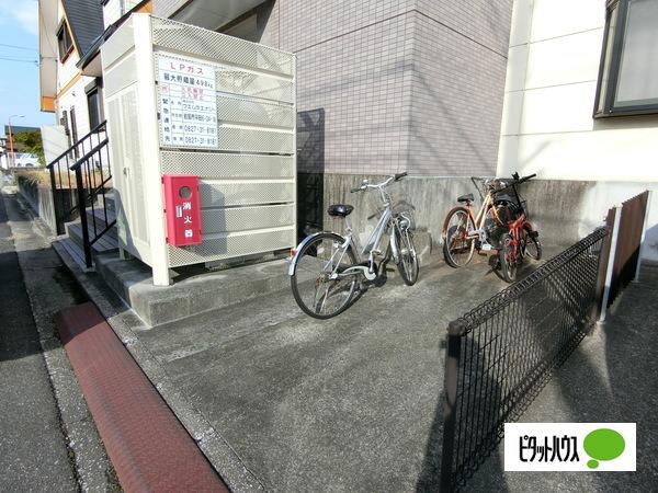 スターハイツ高木（102） 物件画像