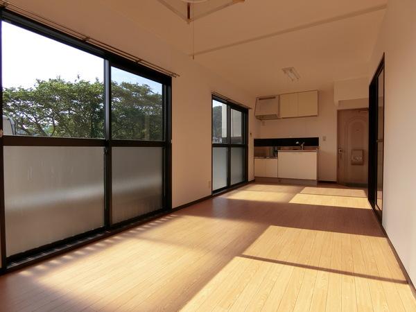 ロジュマン新町A棟（101） リビング