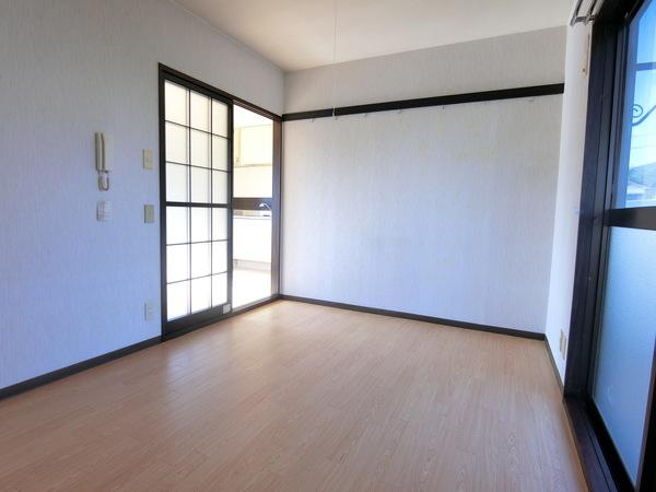 ロジュマン新町A棟（101） 室内