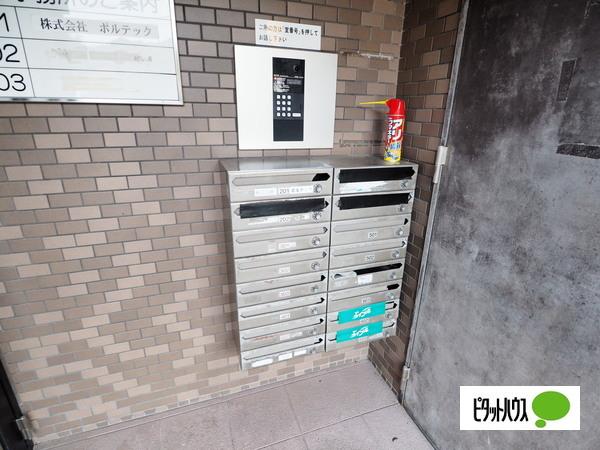 エンブレム麻里布Ⅱ（303） エントランス