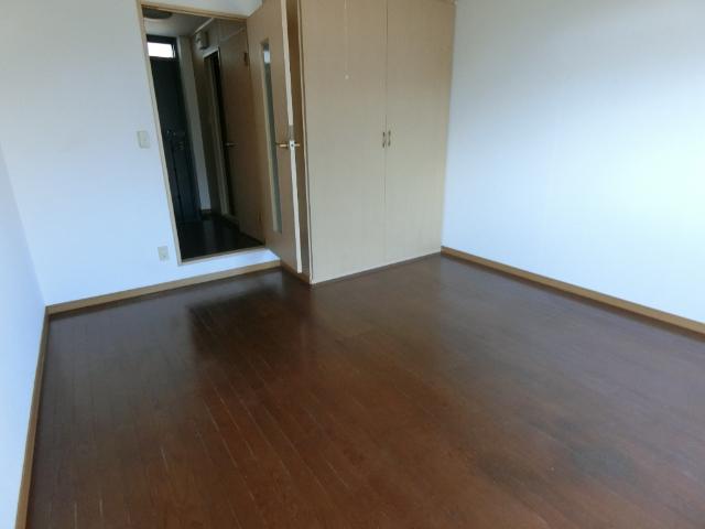 インペリアル（204） 室内