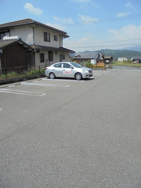 プリュム・ド・アンジュＢ（203） 駐車場
