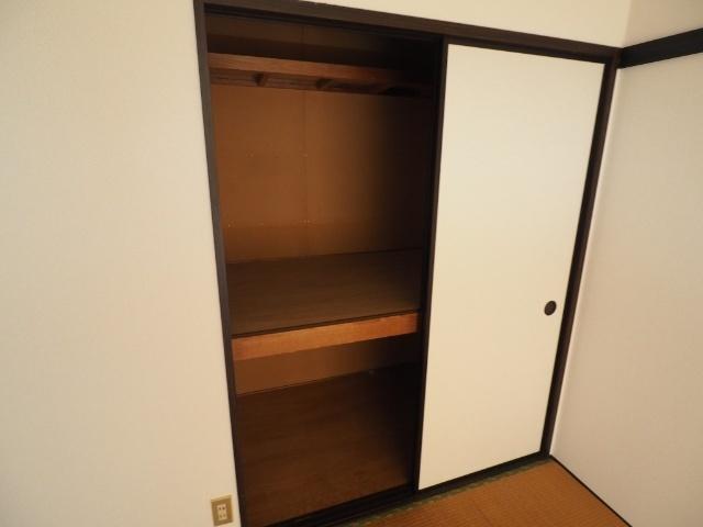 あけぼのハイツ（203） 収納