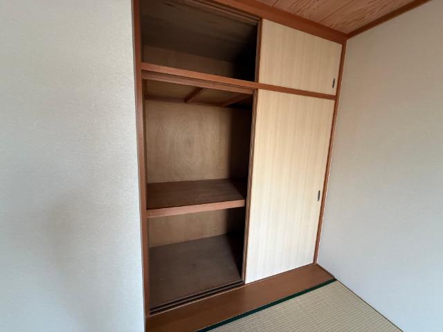 JR山陽本線大竹駅　2階建　（101） 収納