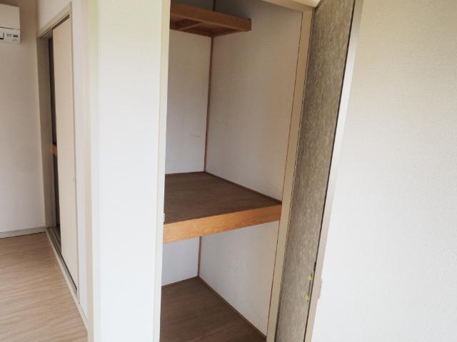 ロジュマン阿山（202） 収納