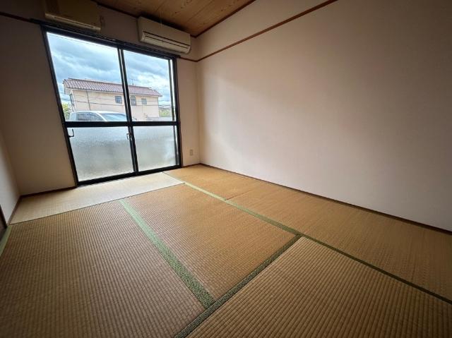 スターハイツ高木（102） 部屋画像