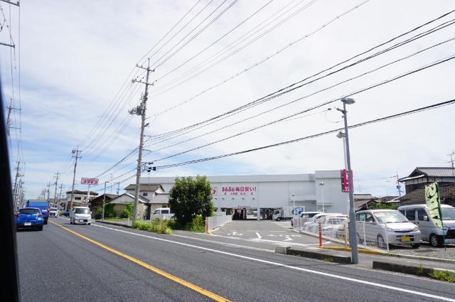 ディスカウントドラッグコスモス川下店：411m