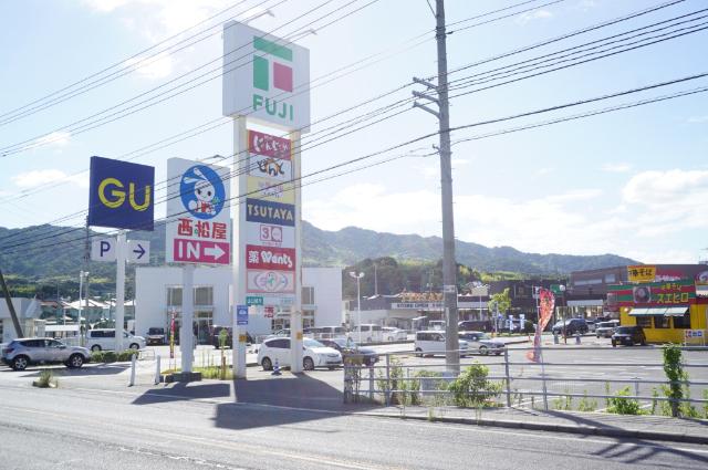 TSUTAYA南岩国店：652m