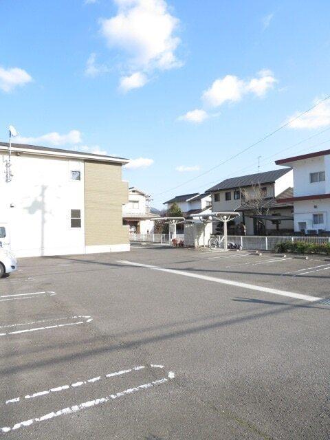 サン・ユイットＡ（101） 駐車場