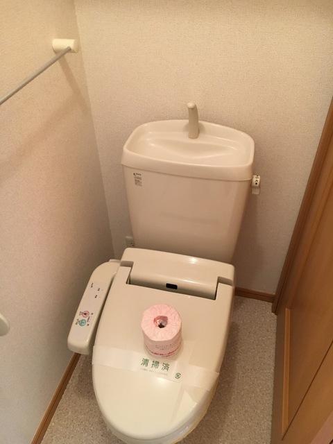 カーサフィオーレｓｉｘ（101） トイレ