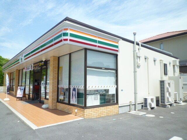 セブンイレブン保津店：1000m