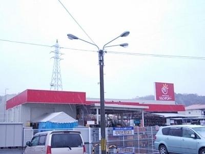 ジュンテンドー南岩国店：2800m