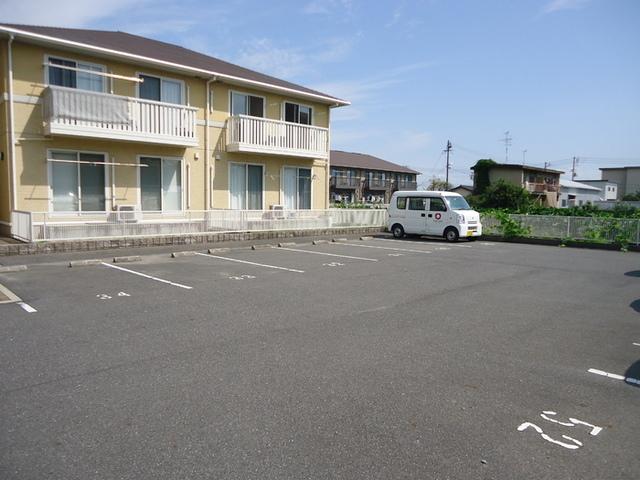 リビングタウン岩国　G棟（G201） 駐車場