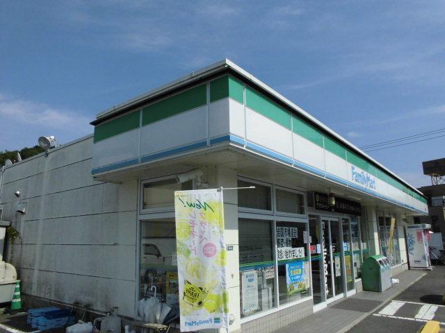 ファミリーマート平田店：2000m