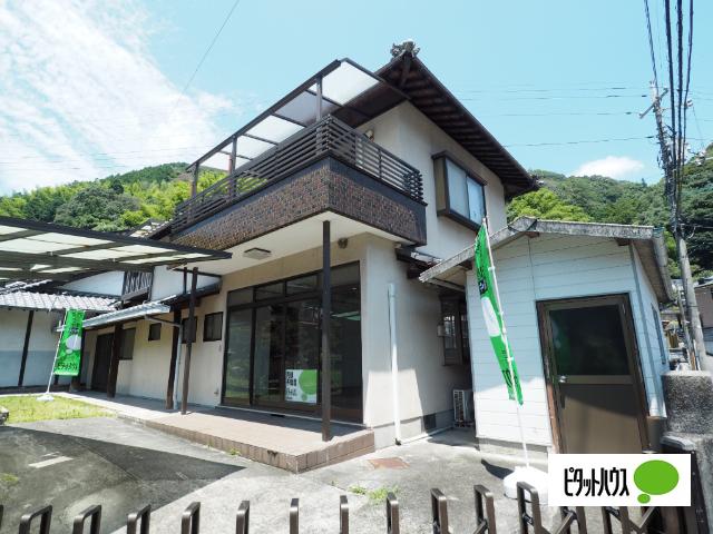 立派な和風の邸宅
