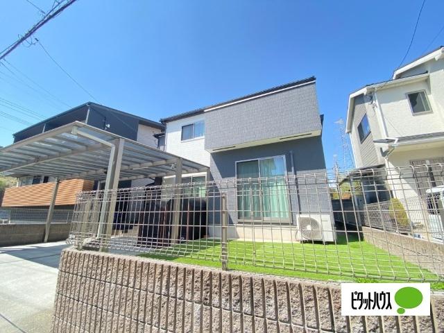 全居室南向きの築浅住宅☆外壁の塗装も行っております。