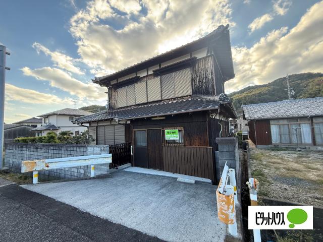 和風の扉がお出むかえ