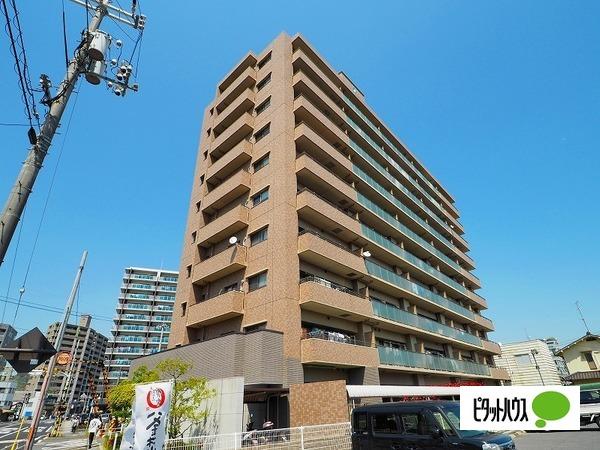 ☆☆建物外観☆☆高級感のあるタイル張り。