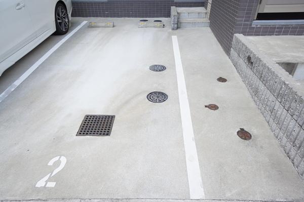 吹田市垂水町マンション 駐車場