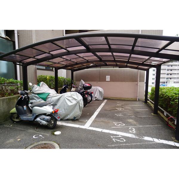 K緑地 駐車場