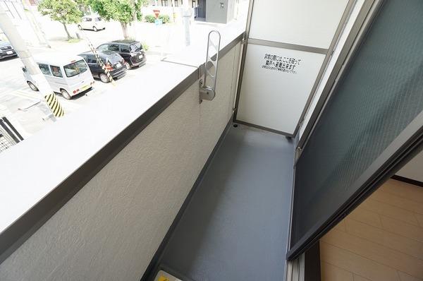フジパレス吹田イーストⅢ番館 バルコニー