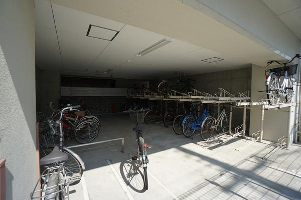 SERENiTE江坂四番館 共有部分