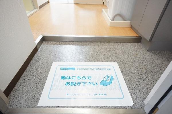 ファミーユ垂水 玄関