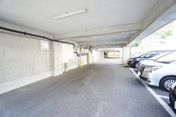 レスカーラ緑地公園 駐車場