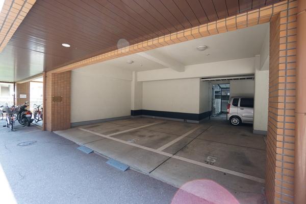 エクレール五月が丘 駐車場
