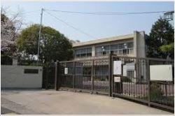 吹田市立高野台中学校：1256m
